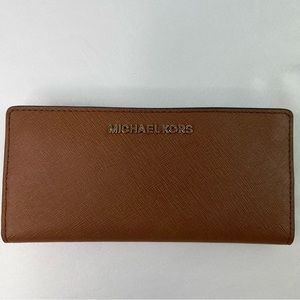 NWOT MICHAEL KORS Wallet Saffiano Leather Brown